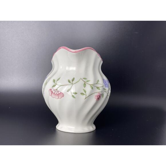 Johnson Brothers Summer Chintz Made in England Creamer 4.5”x 5.5” Incl. Handle - Picture 7 of 10